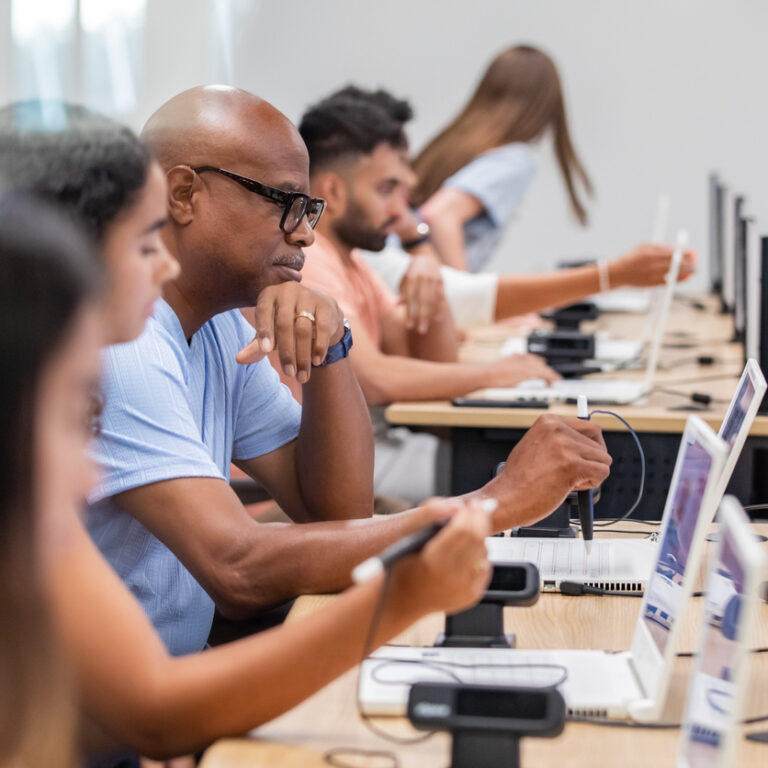 When Does Microlearning Beat Traditional eLearning?